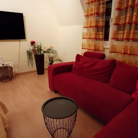 アパート Alex & Nicol