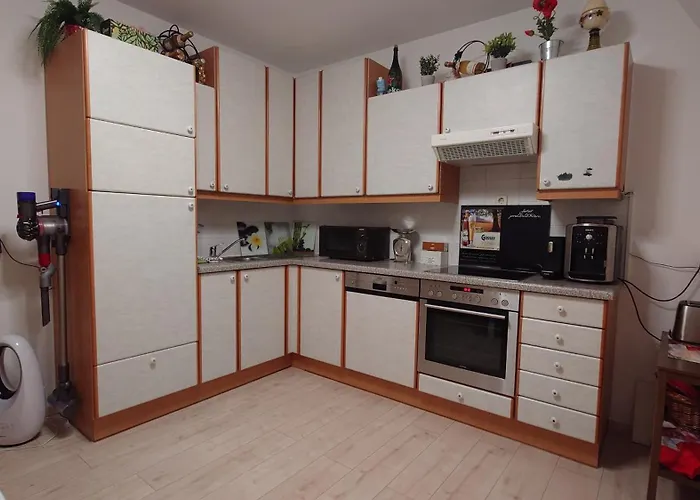 アパート Alex & Nicol *